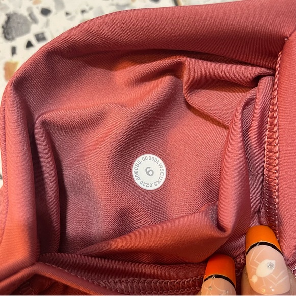 Lululemon Fast and Free Leggings - Picture 4 of 4